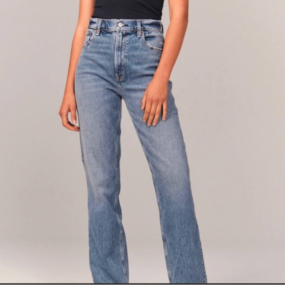 NWT Abercrombie & Fitch The 90s Straight Ultra High Rise Jeans Size 4S